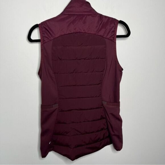 Lululemon Down For it All Vest 8 - Picture 4 of 6